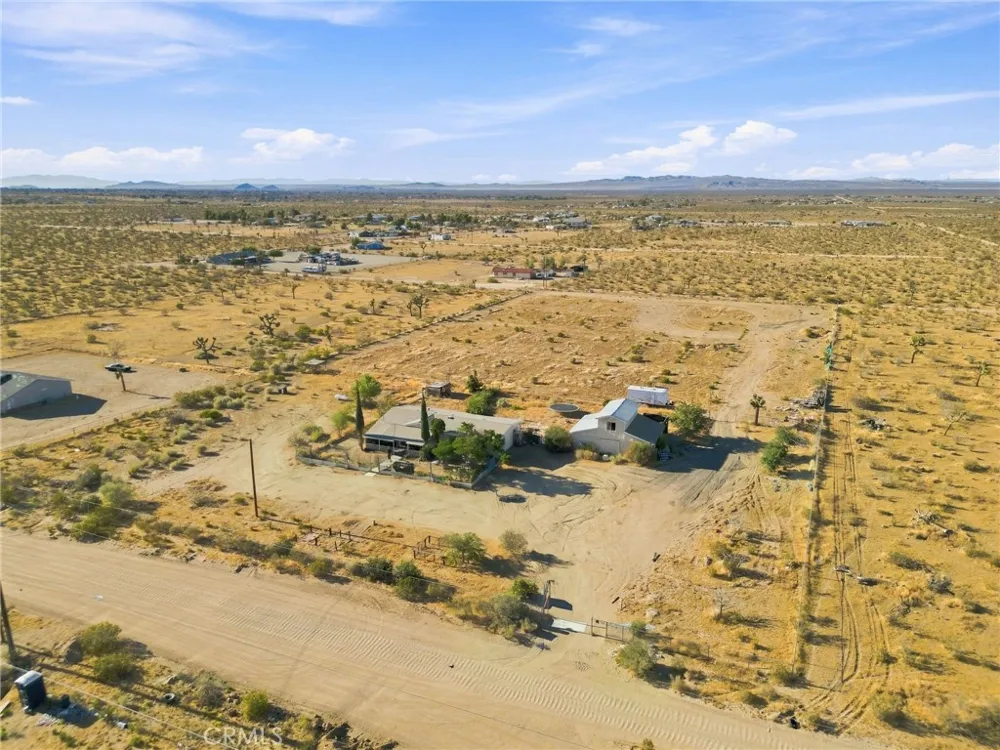 7124 7th Street Phelan, CA 92371