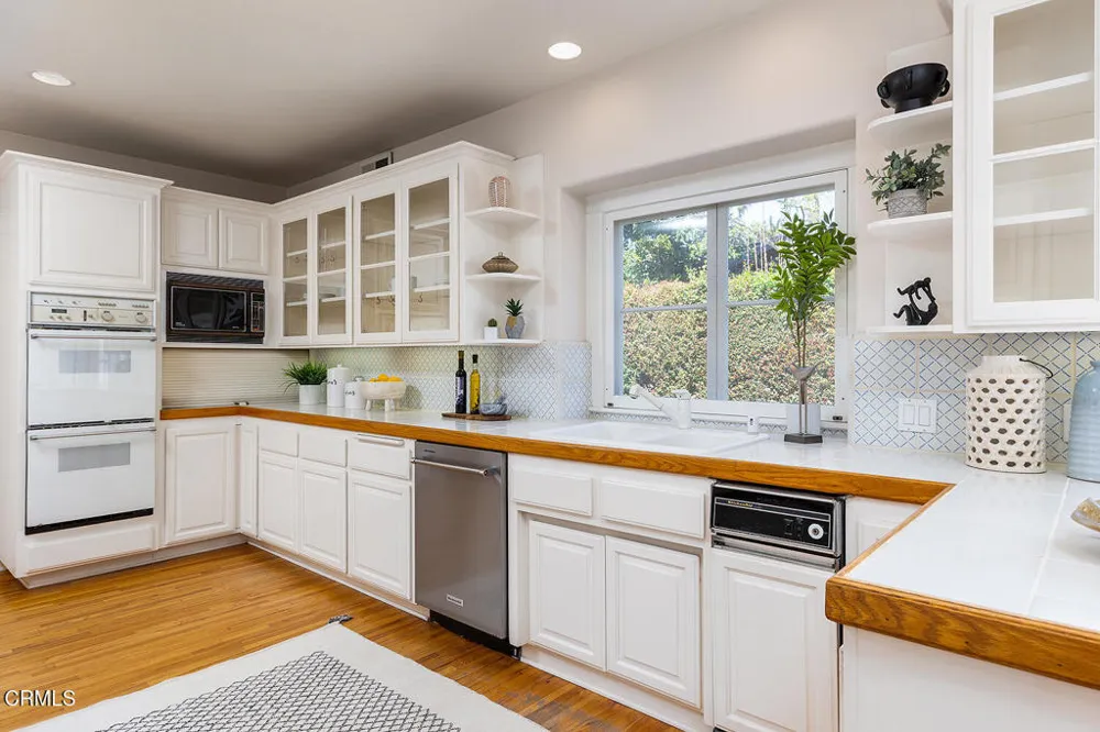1220 Wentworth Avenue Pasadena, CA 91106