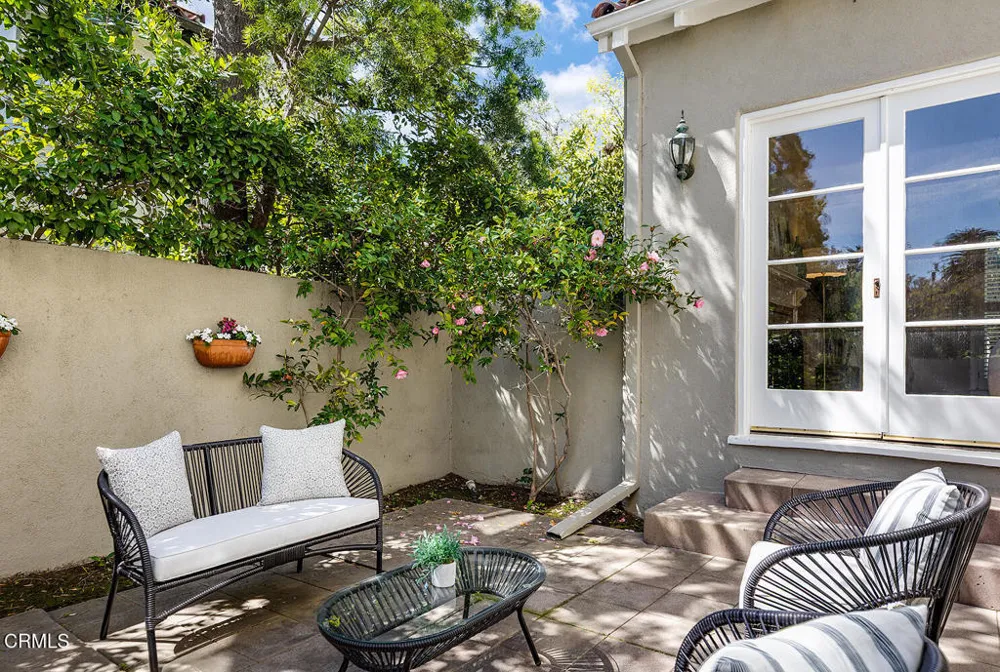 1220 Wentworth Avenue Pasadena, CA 91106