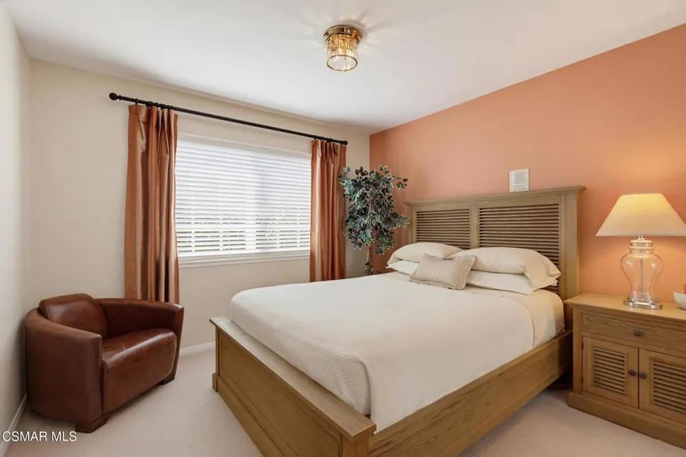 6512 Pinion Street Oak Park, CA 91377