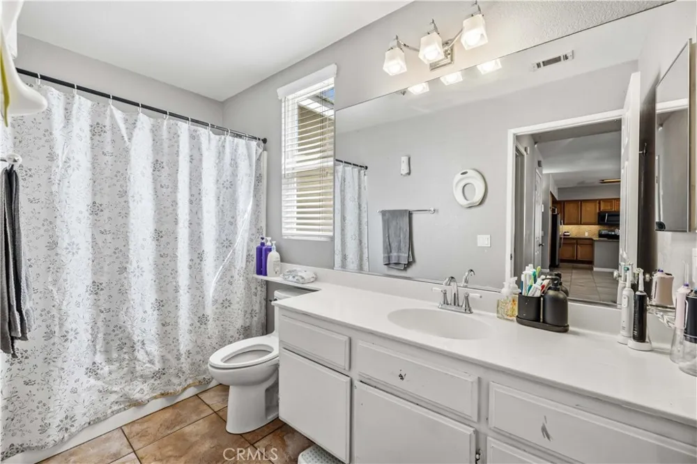 36653 Macarthur Palmdale, CA 93552