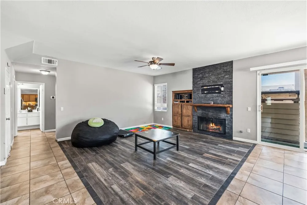 36653 Macarthur Palmdale, CA 93552