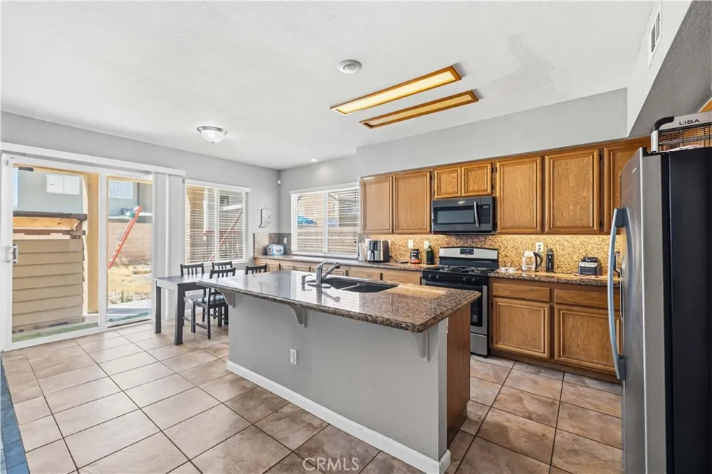 36653 Macarthur Palmdale, CA 93552