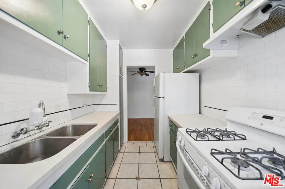 1206 Hayworth Avenue #11 West Hollywood, CA 90046