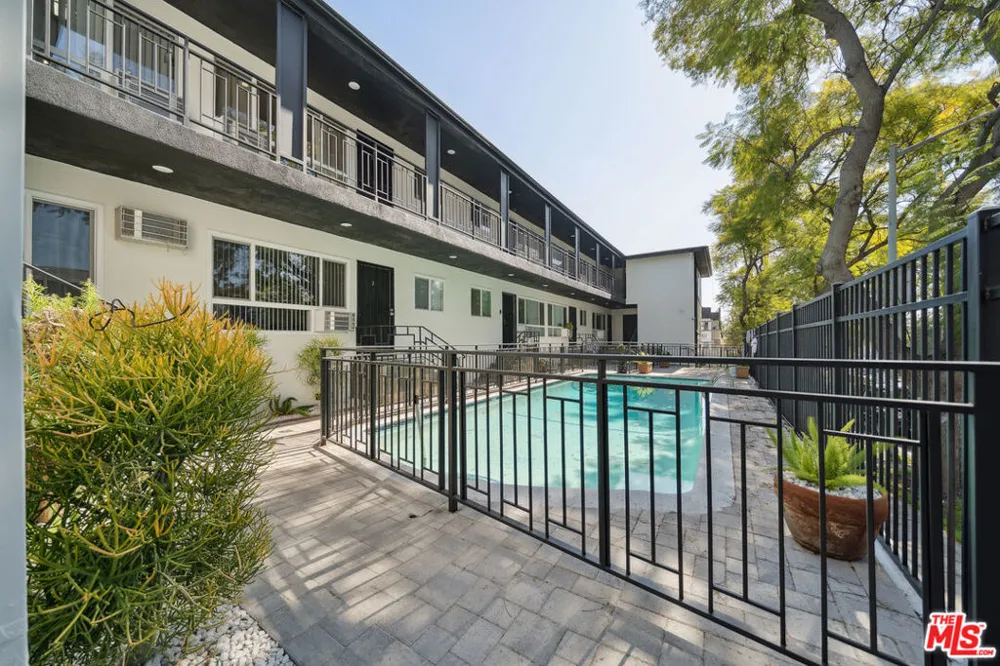 1206 Hayworth Avenue #11 West Hollywood, CA 90046