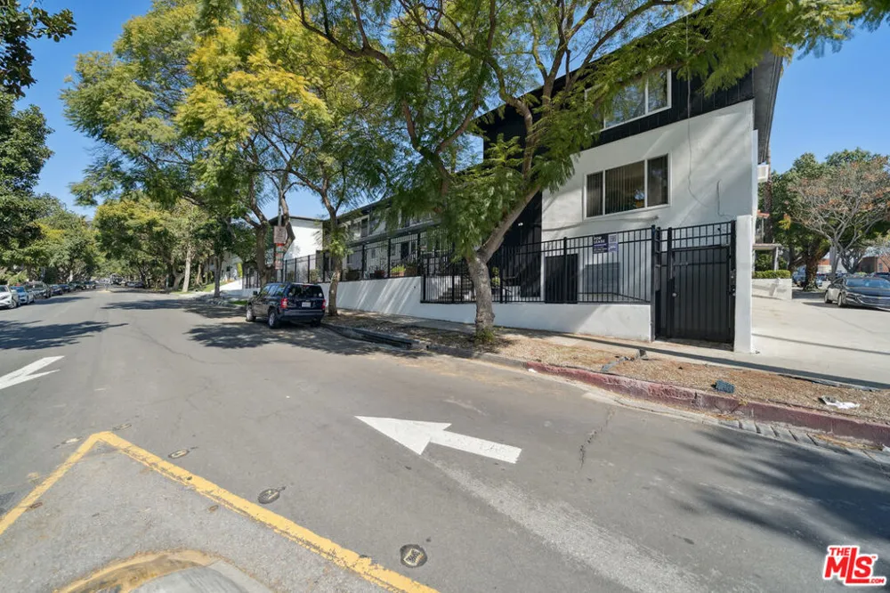 1206 Hayworth Avenue #11 West Hollywood, CA 90046
