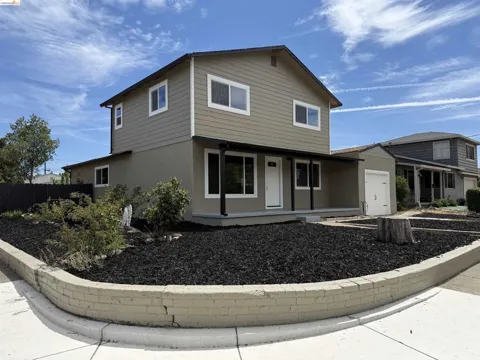203 Rose Ann Ave