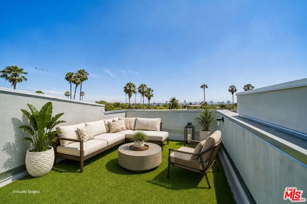 1223 Hayworth Avenue #10 West Hollywood, CA 90046