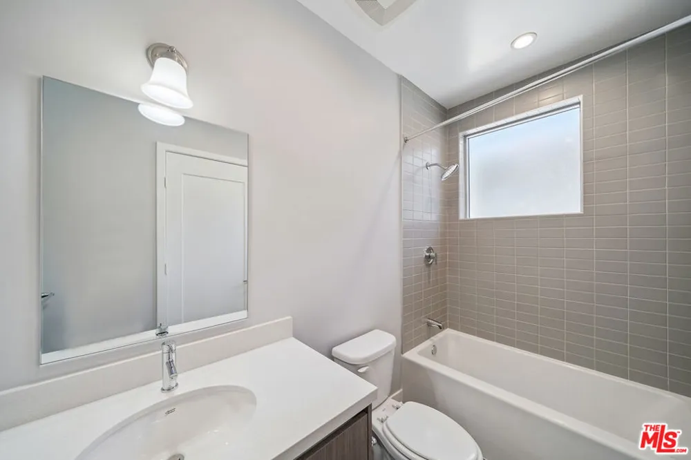 1223 Hayworth Avenue #10 West Hollywood, CA 90046