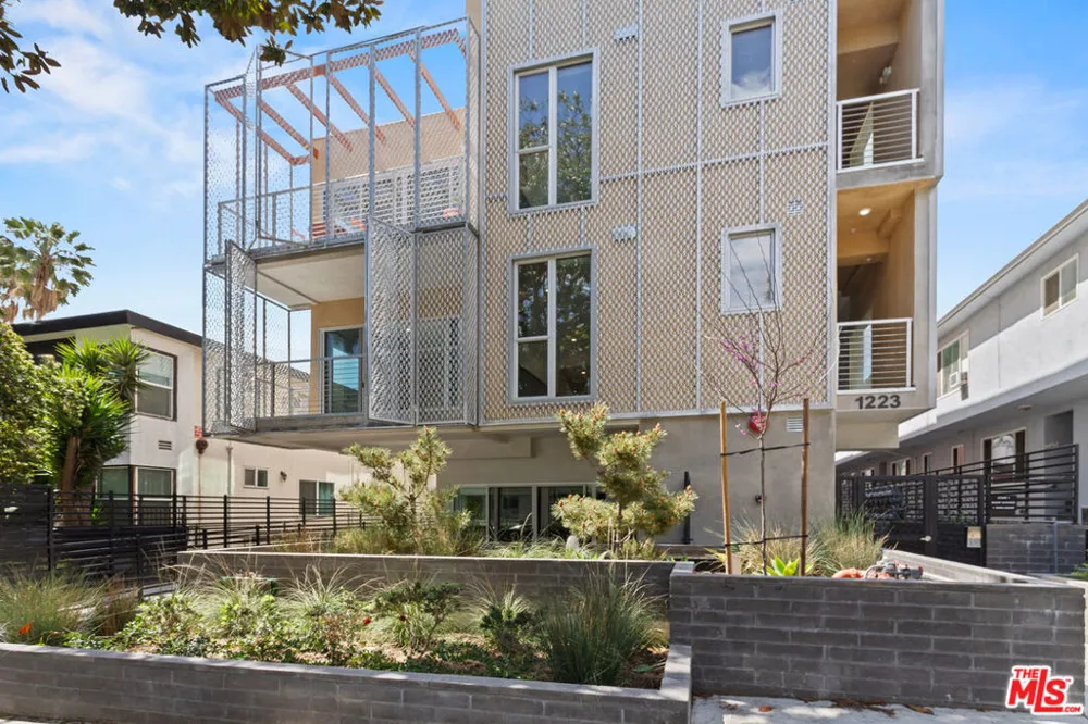 1223 Hayworth Avenue #10 West Hollywood, CA 90046