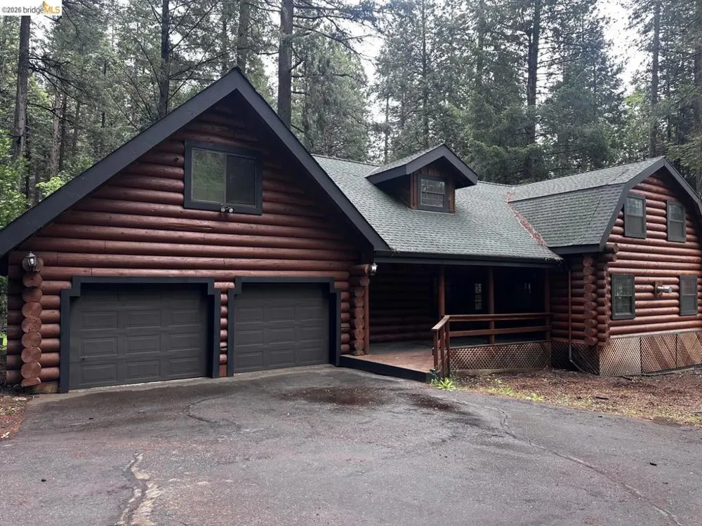 4589 Jenkinson CIR Pollock Pines, CA 95726