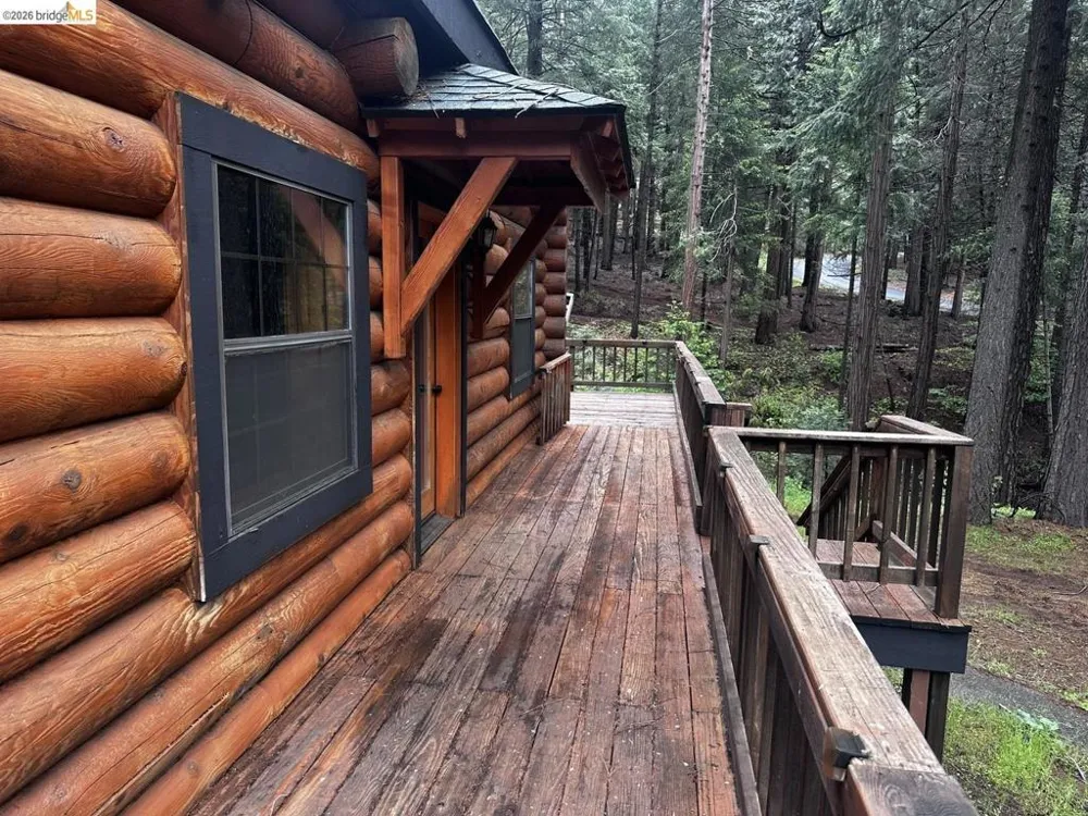 4589 Jenkinson CIR Pollock Pines, CA 95726