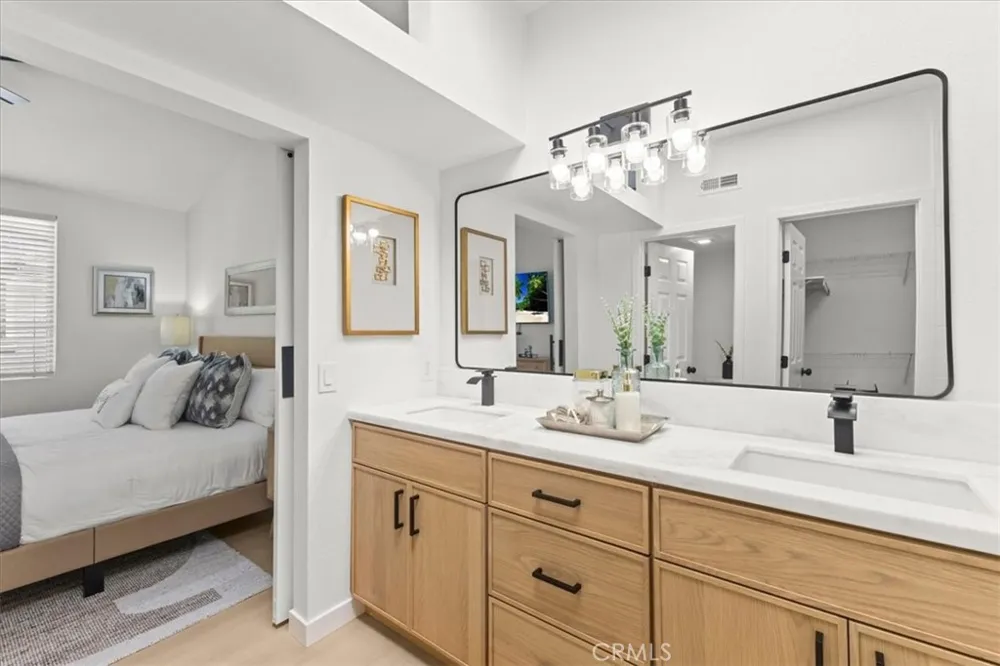 81 Coronado Cay Aliso Viejo, CA 92656