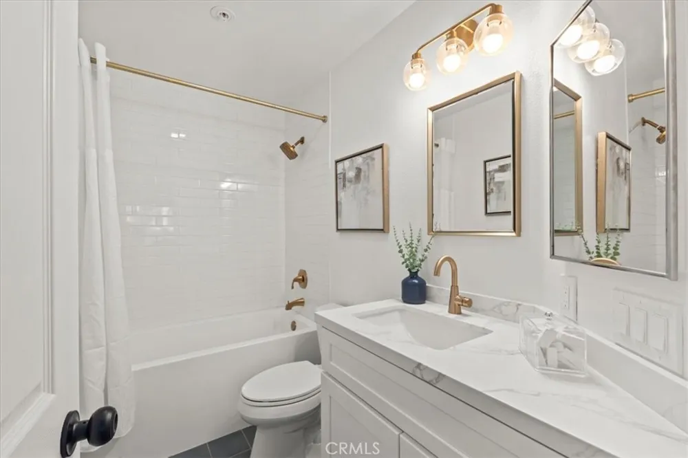 81 Coronado Cay Aliso Viejo, CA 92656