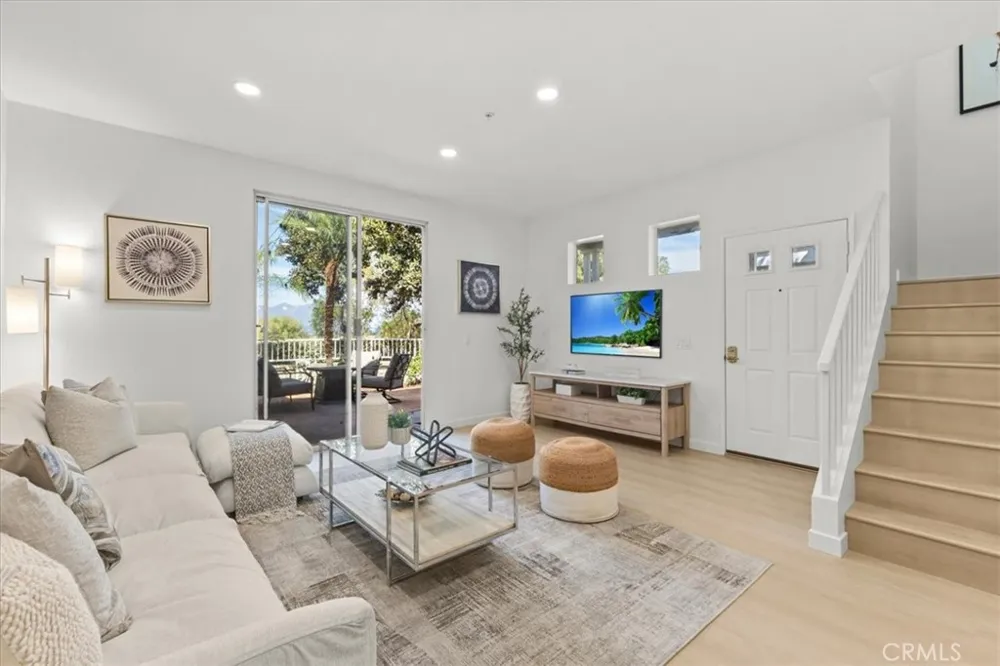 81 Coronado Cay Aliso Viejo, CA 92656