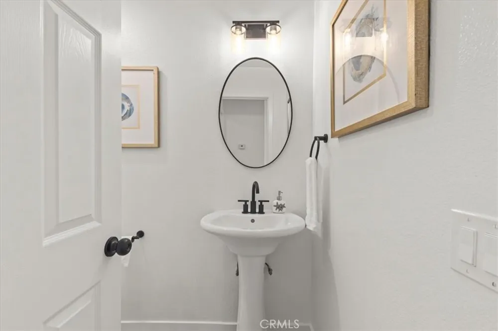 81 Coronado Cay Aliso Viejo, CA 92656