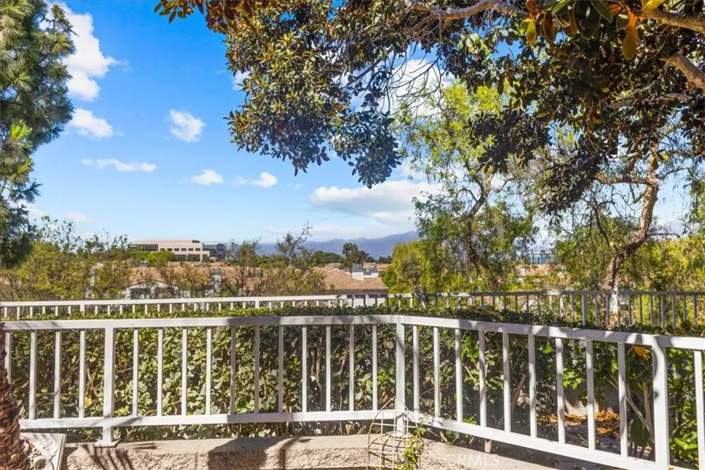 81 Coronado Cay Aliso Viejo, CA 92656