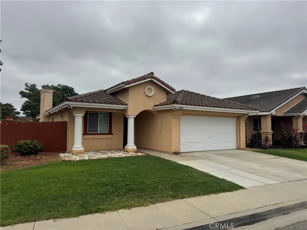 1834 Duke Santa Maria, CA 93454