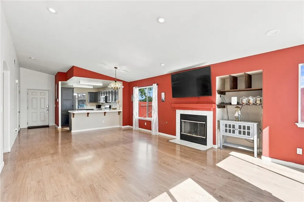 1834 Duke Santa Maria, CA 93454