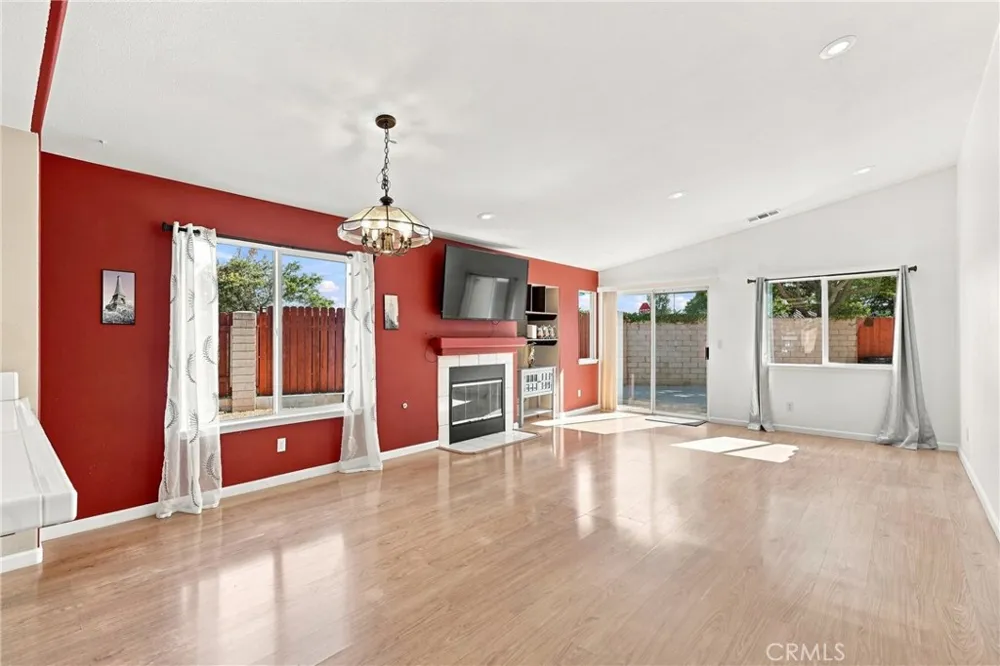 1834 Duke Santa Maria, CA 93454