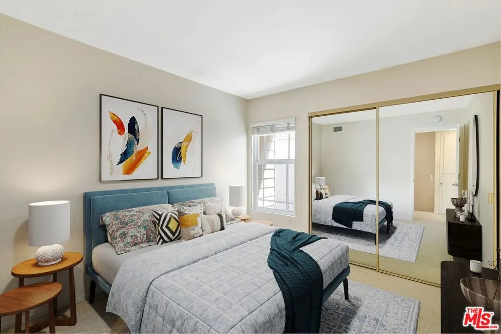 10239 White Oak Avenue #1 Los Angeles, CA 91325