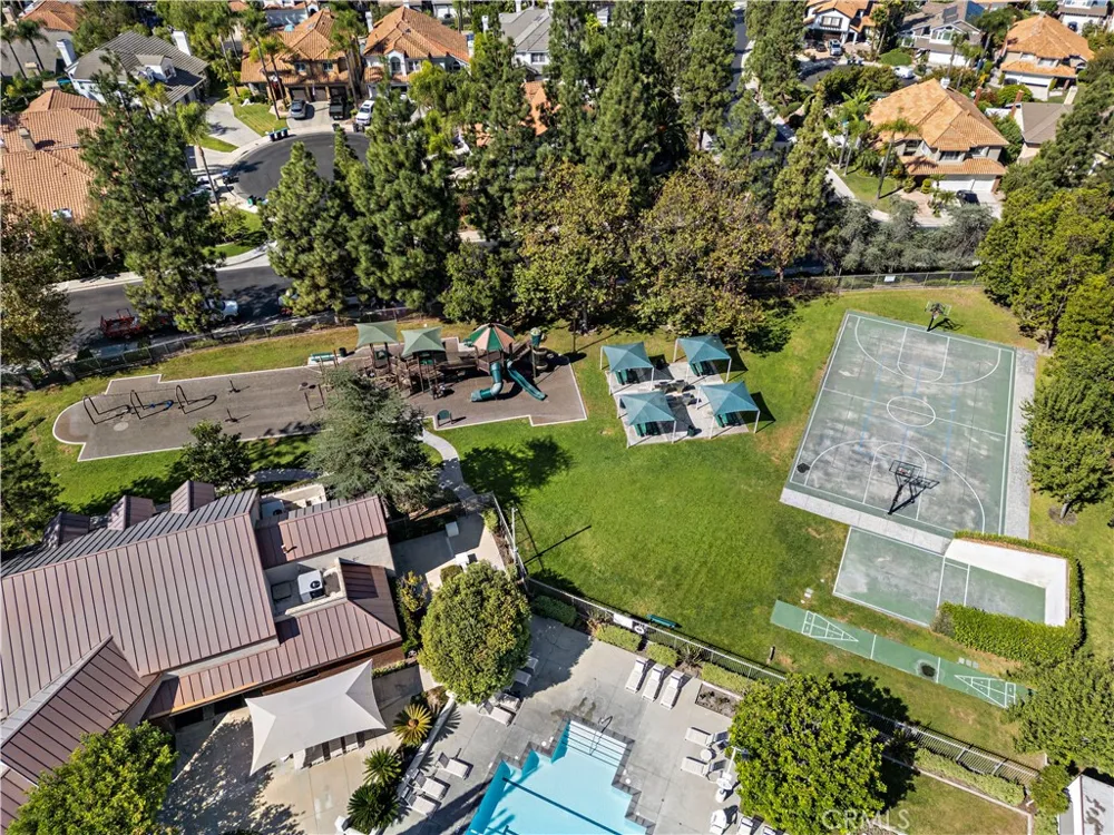 22661 Sweetmeadow Mission Viejo, CA 92692