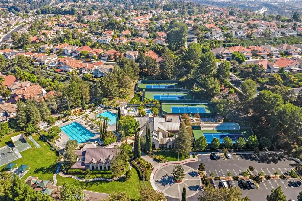 22661 Sweetmeadow Mission Viejo, CA 92692