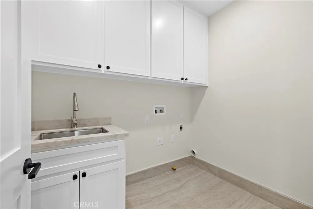 22661 Sweetmeadow Mission Viejo, CA 92692