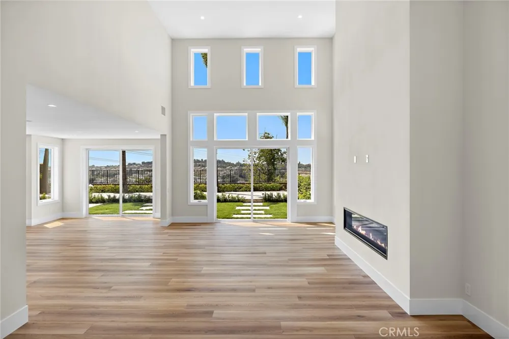 22661 Sweetmeadow Mission Viejo, CA 92692