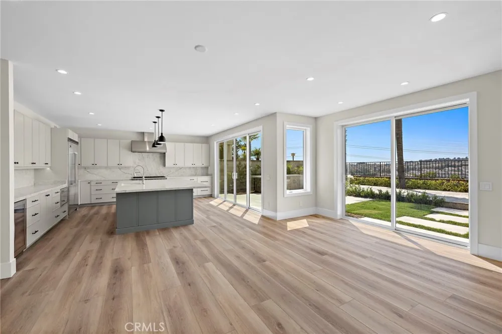 22661 Sweetmeadow Mission Viejo, CA 92692
