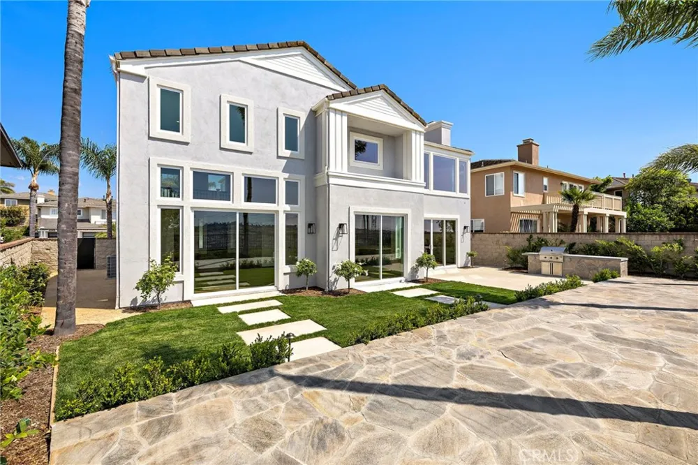 22661 Sweetmeadow Mission Viejo, CA 92692
