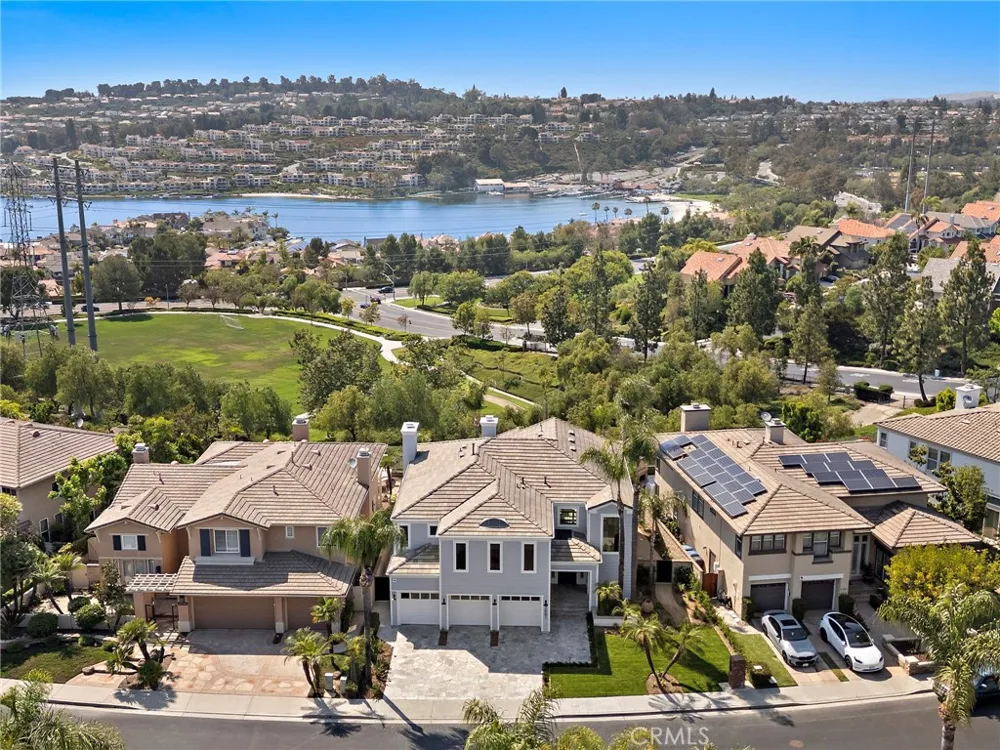22661 Sweetmeadow Mission Viejo, CA 92692