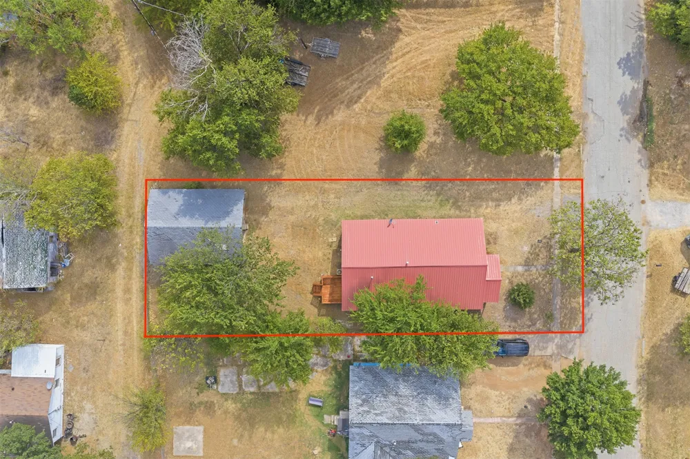 310 Sinclair Street Healdton, OK 73438