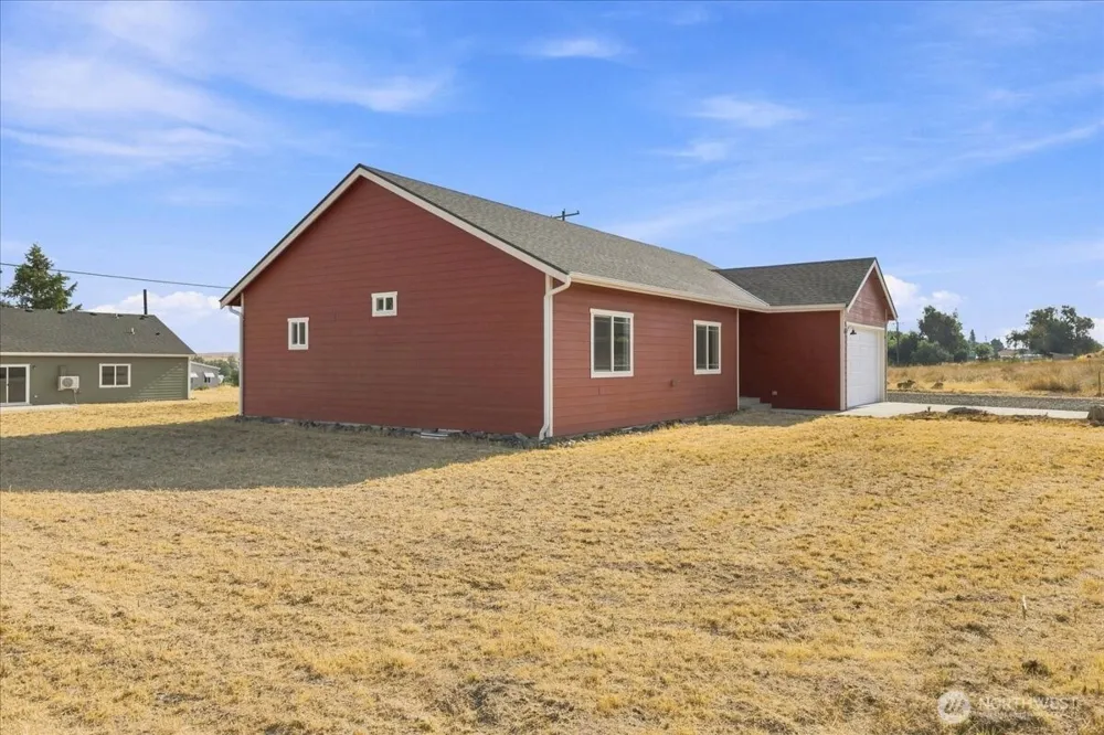 621 SW Pope Ave Wilbur, WA 99185
