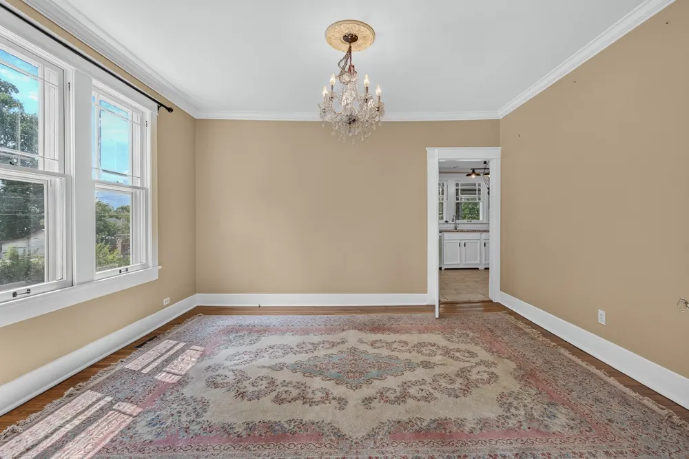 410 1st Ave Fayetteville, TN 37334
