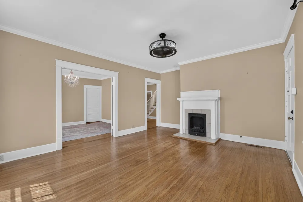 410 1st Ave Fayetteville, TN 37334