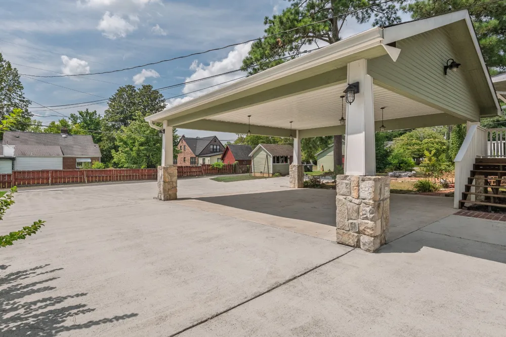 410 1st Ave Fayetteville, TN 37334