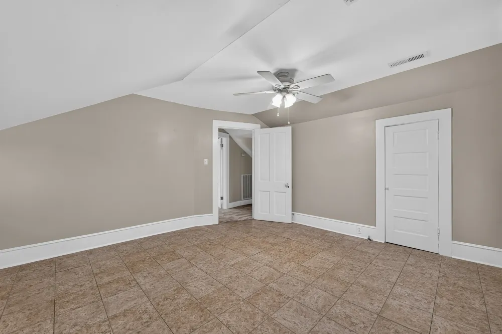 410 1st Ave Fayetteville, TN 37334