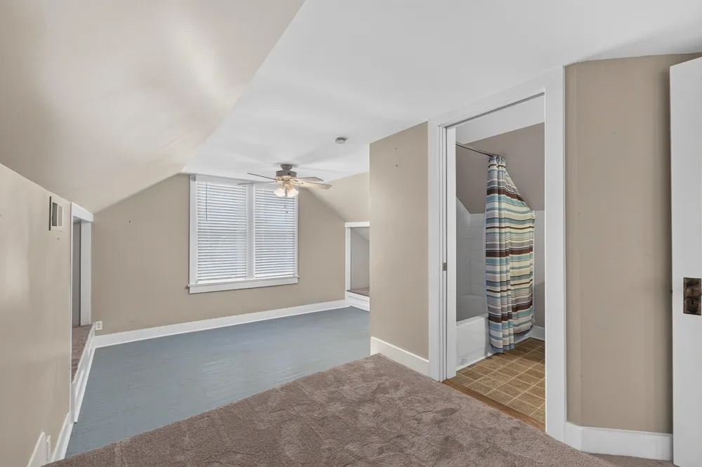410 1st Ave Fayetteville, TN 37334