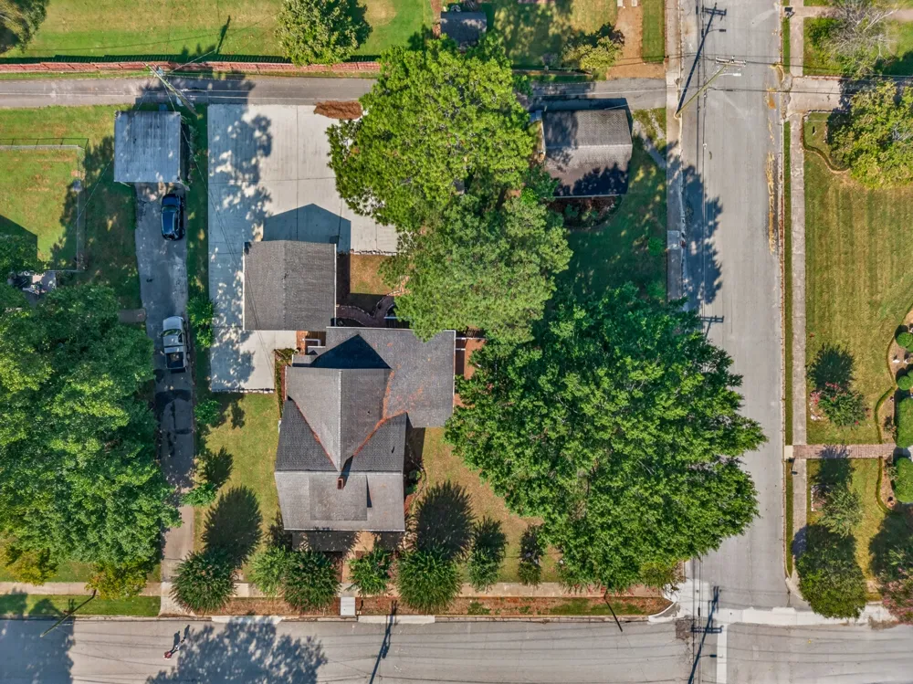 410 1st Ave Fayetteville, TN 37334
