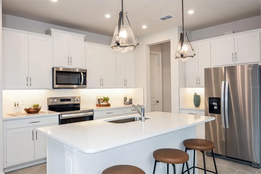 1706 SOARING VIDA STREET Palmetto, FL 34221