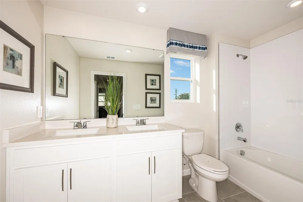 1706 SOARING VIDA STREET Palmetto, FL 34221