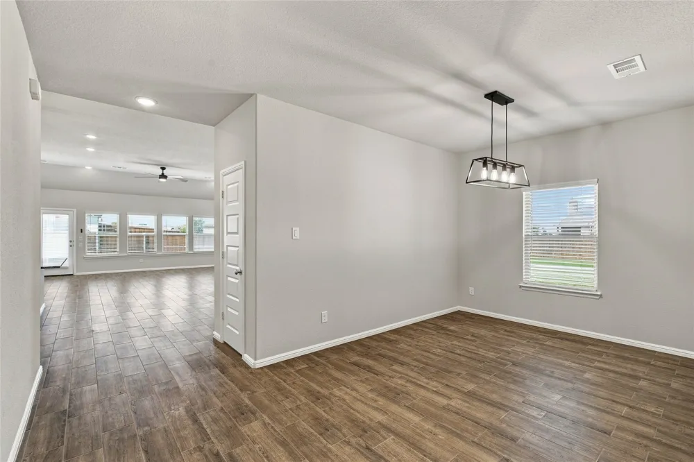 1345 Fox Glen Trail Crowley, TX 76036