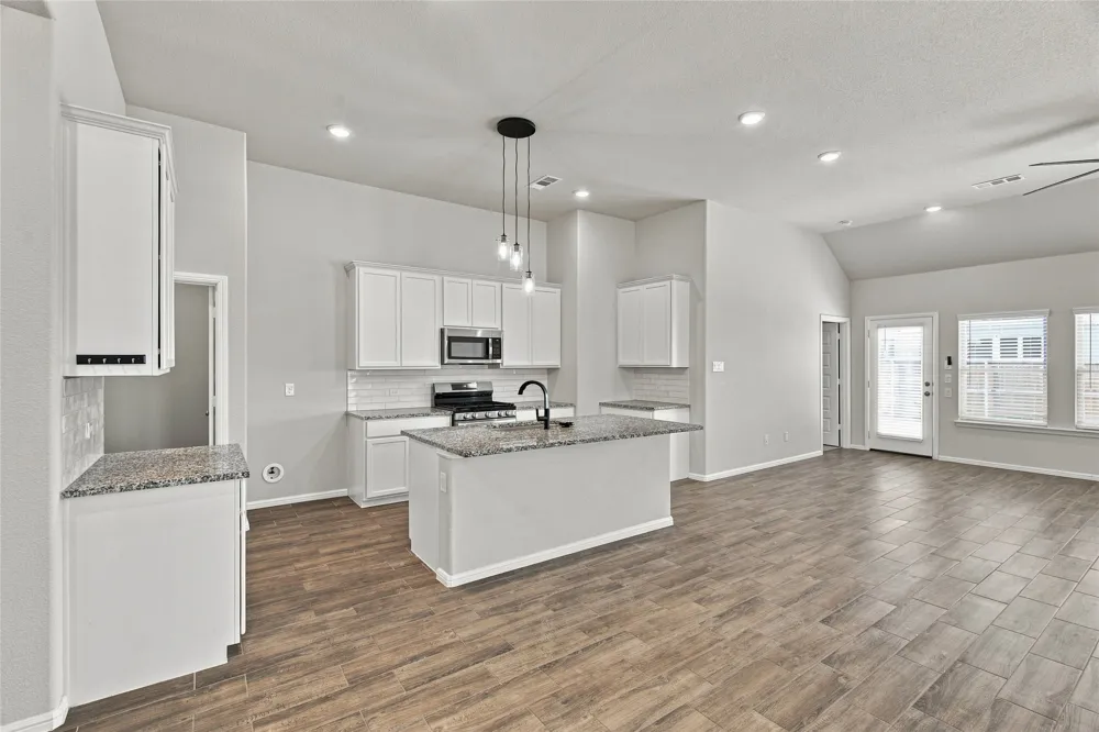 1345 Fox Glen Trail Crowley, TX 76036