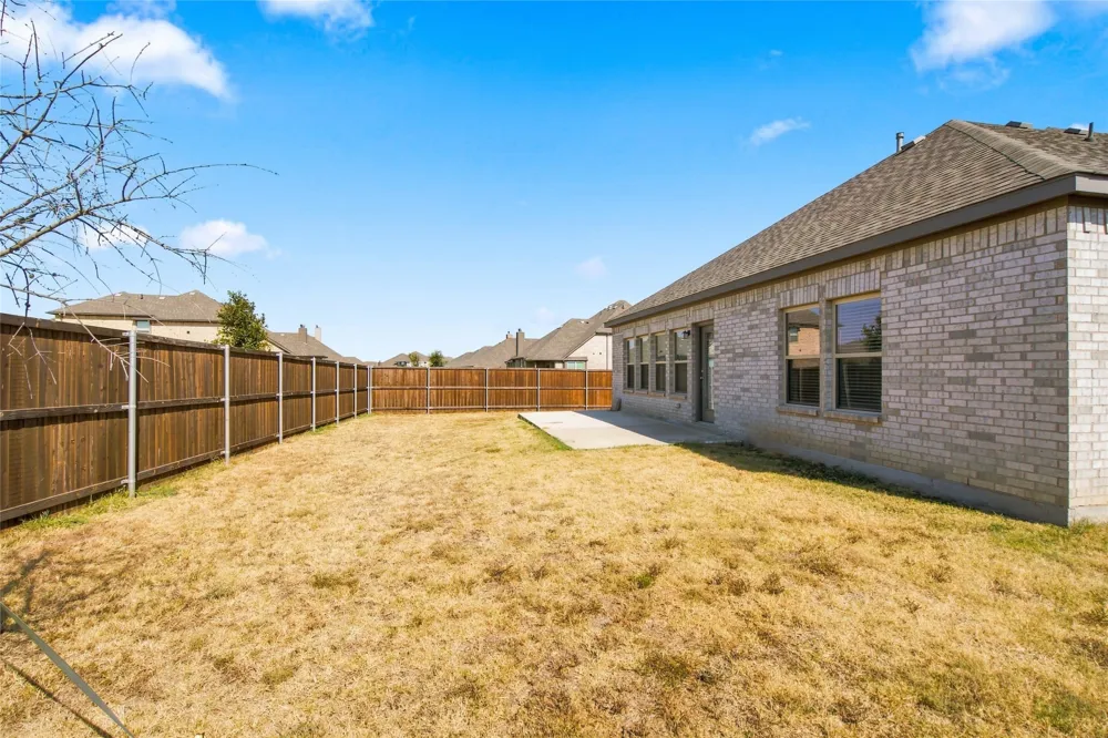 1345 Fox Glen Trail Crowley, TX 76036
