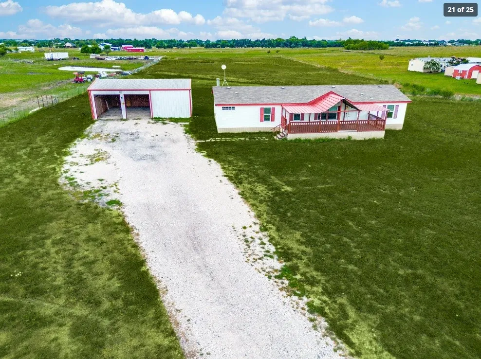 19928 County Road 590 Nevada, TX 75173