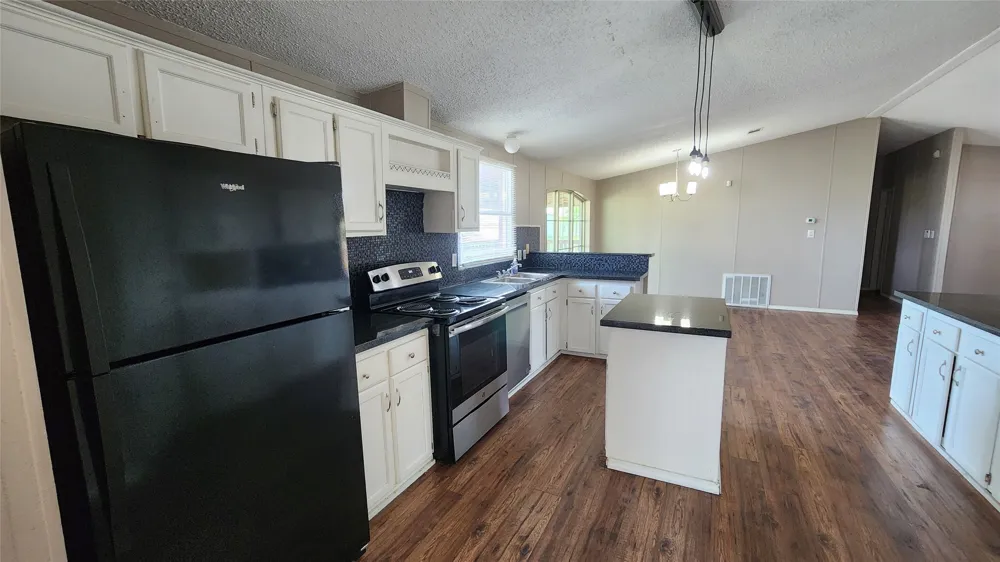 19928 County Road 590 Nevada, TX 75173