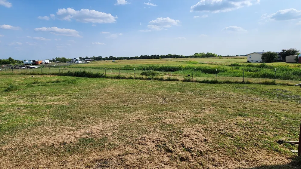 19928 County Road 590 Nevada, TX 75173