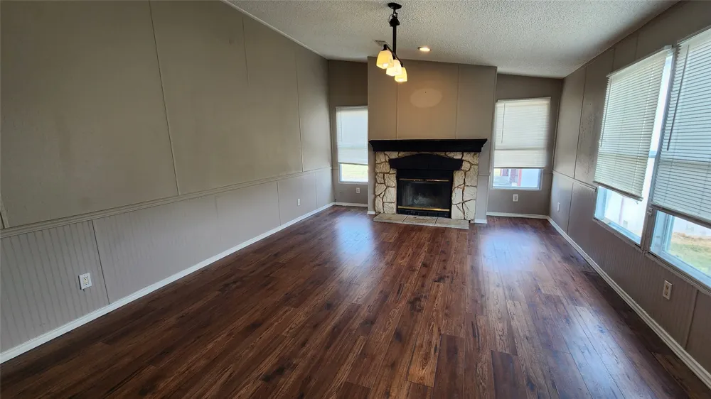 19928 County Road 590 Nevada, TX 75173