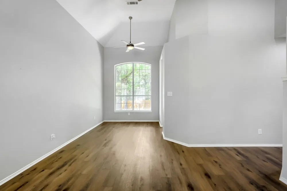 1153 Regal Drive Garland, TX 75040